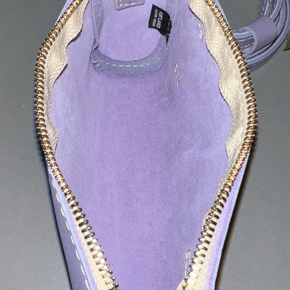 SOLD Portland leather goods lavender zip-tight belt bag - Picture 4 of 4